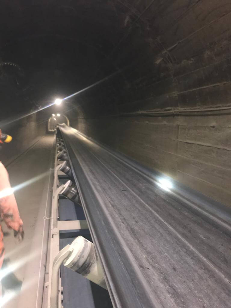 Instalación de banda transportadora
